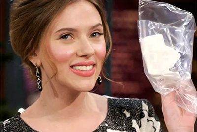 Scarlett Johansson's tissue auctionned for charity